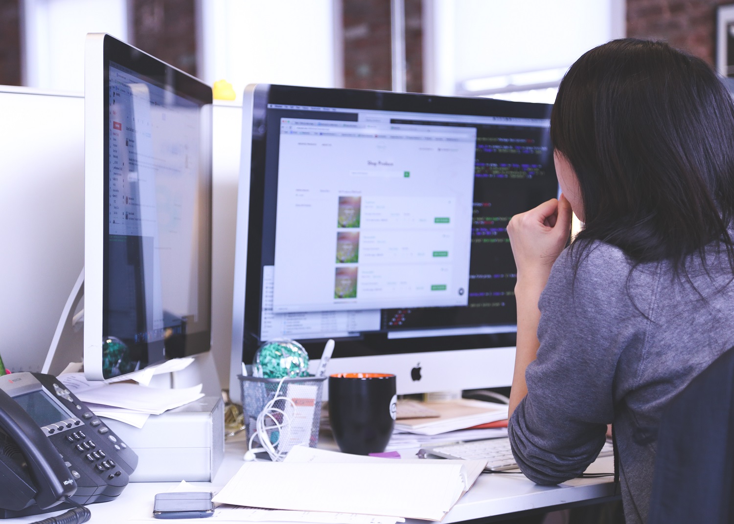 girl using computer, internet providers